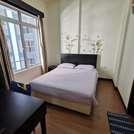 B - Lagoon Water Themepark Suite Melaka Town Extérieur photo