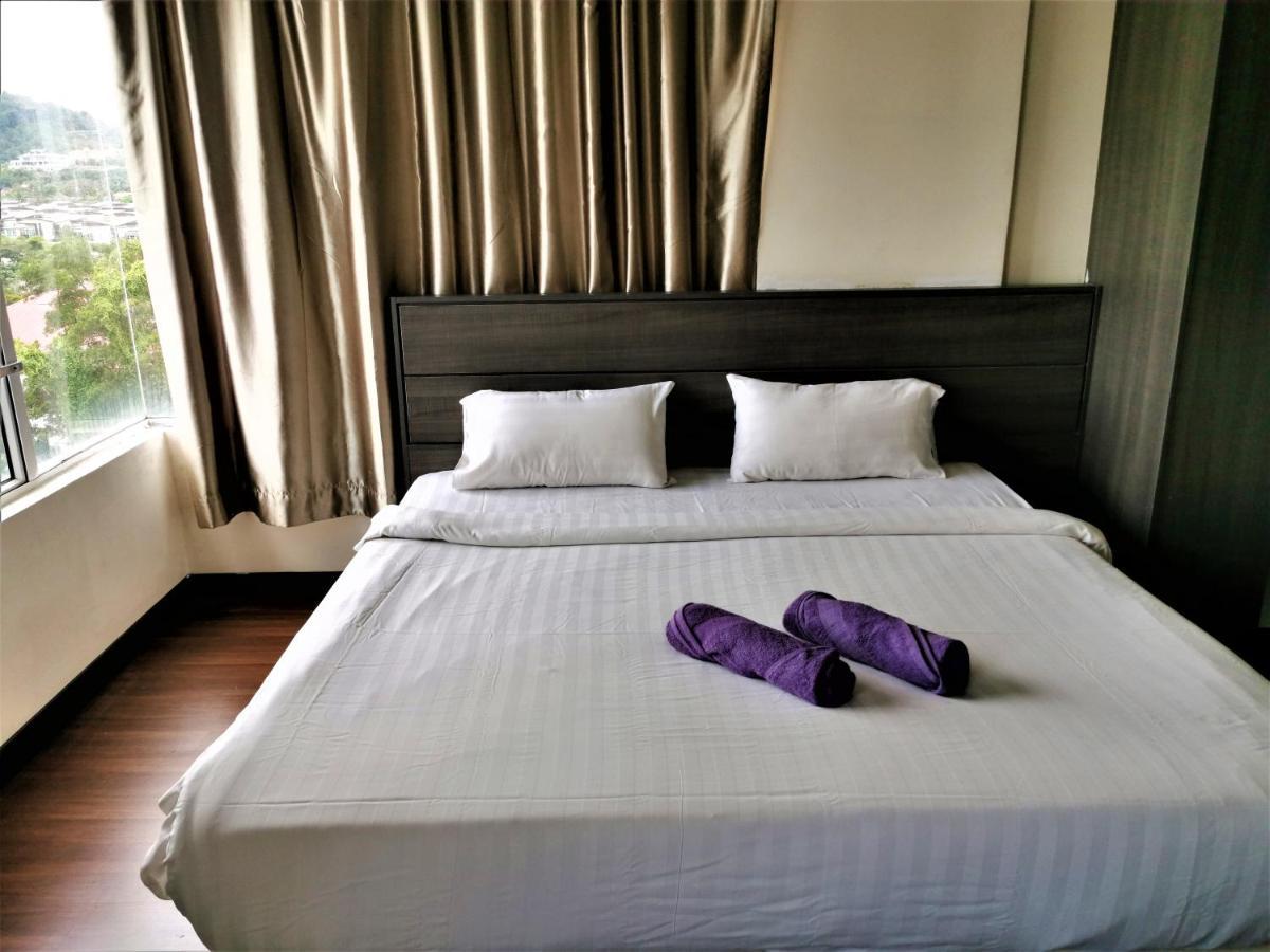 B - Lagoon Water Themepark Suite Melaka Town Extérieur photo