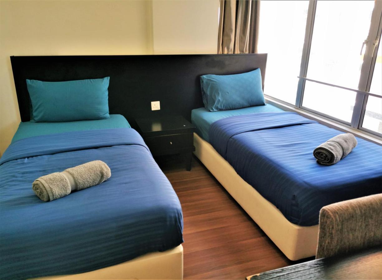 B - Lagoon Water Themepark Suite Melaka Town Extérieur photo